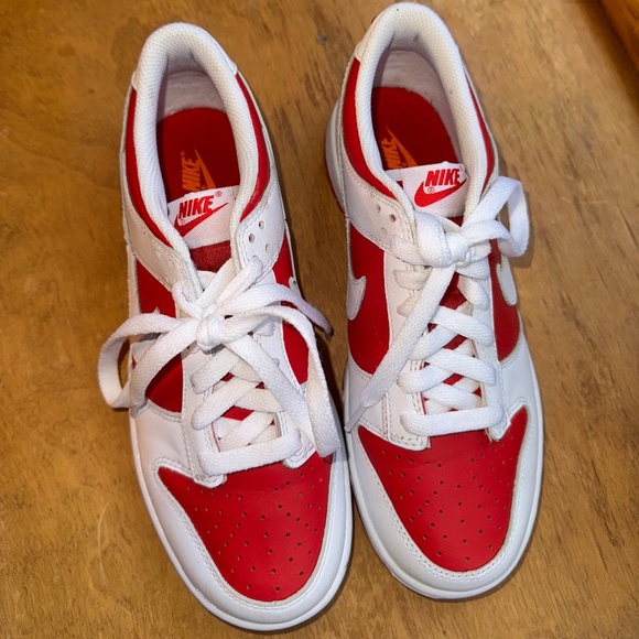 Nike Dunk Low Championship Red - Picture 3 of 5